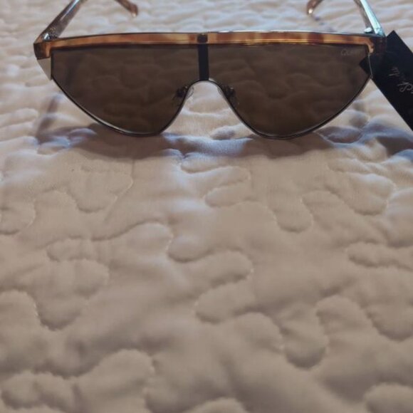 QUAY AUSTRALIA ELLE FERGUSON SUNGLASSES main image 5